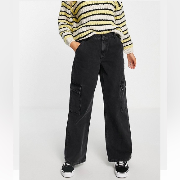 🐦⬛ ASOS DESIGN Cotton Blend Low Rise Cargo Jeans - Picture 4 of 10